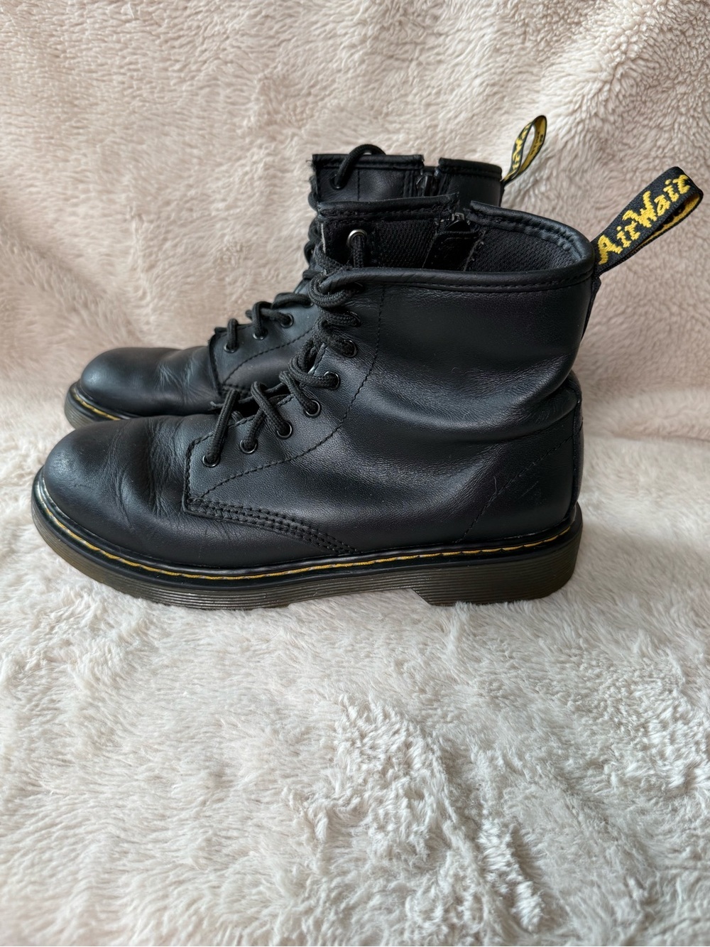 Dr. Martens 1460 Boots (Youth) Sz 4M VGUC